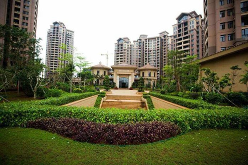 为什么海南万宁市房价醉高？